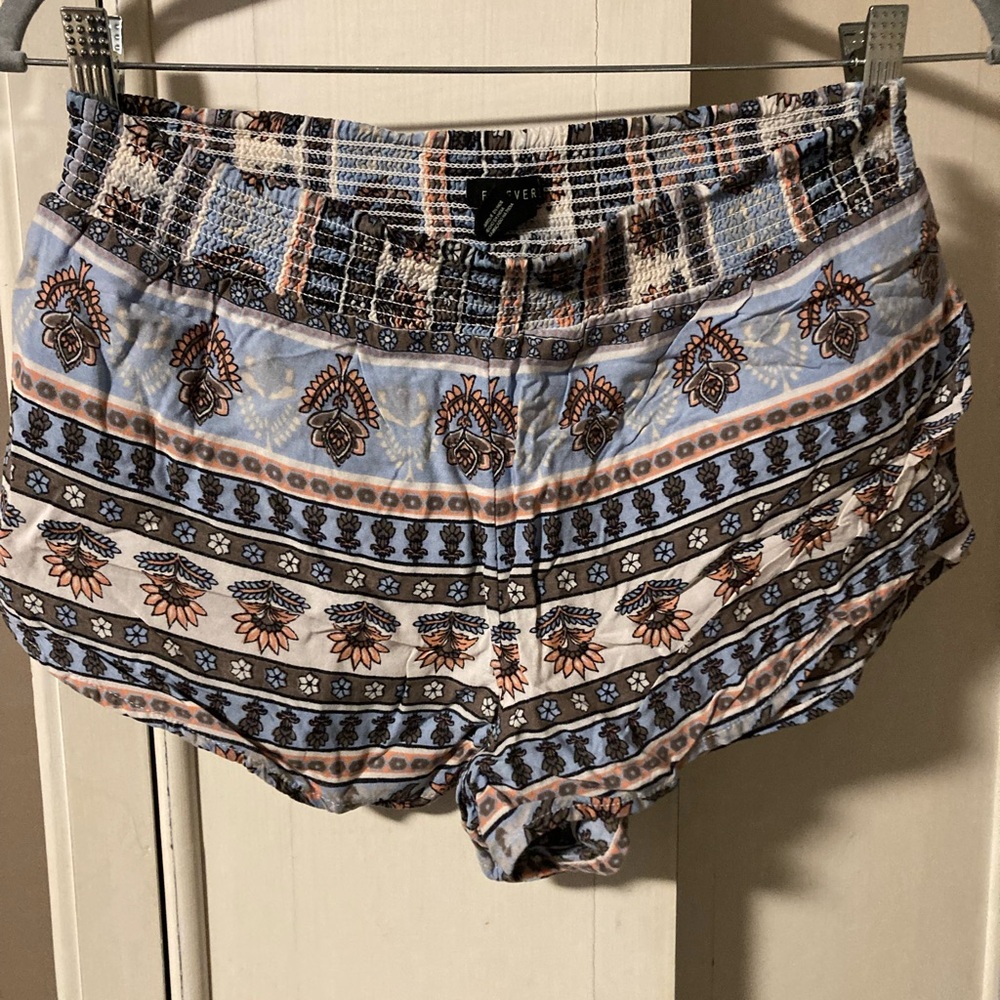 Forever 21 Women's Patterned Shorts - Multicolor size M